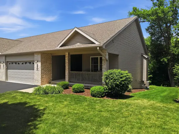 792 Brandon Wyley Drive #1, Dixon, IL 61021
