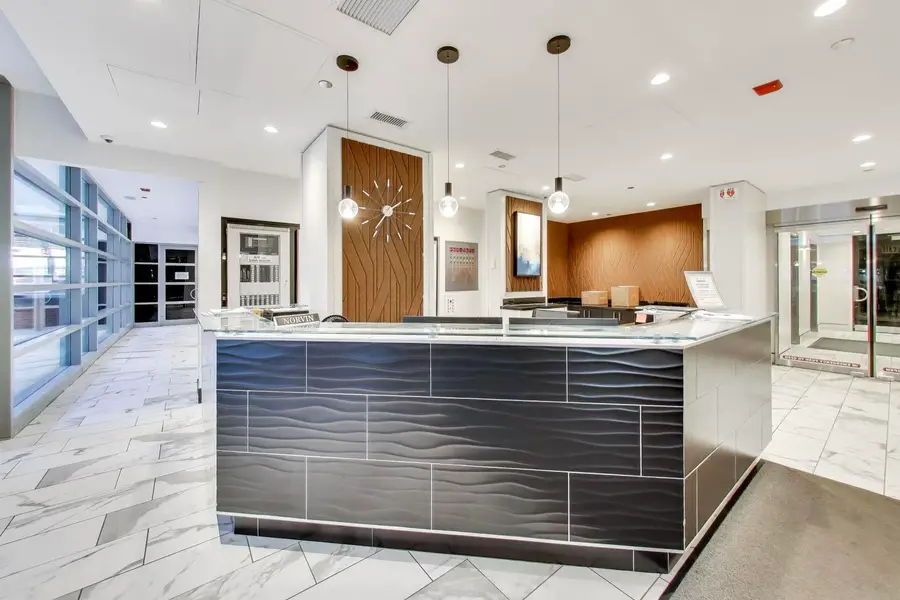 Address Withheld By Seller, Chicago, IL 60611 - #2