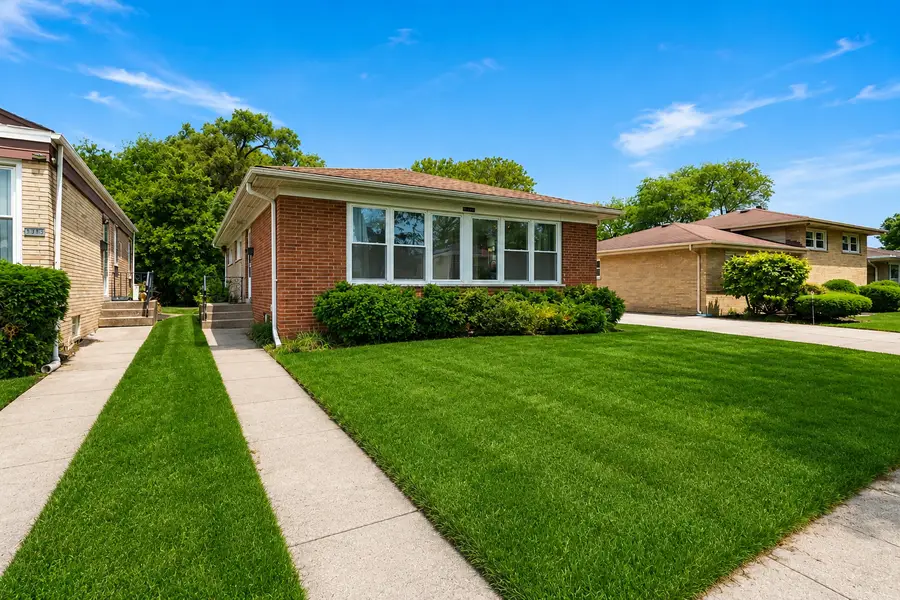 5512 Warren Street, Morton Grove, IL 60053 - #2