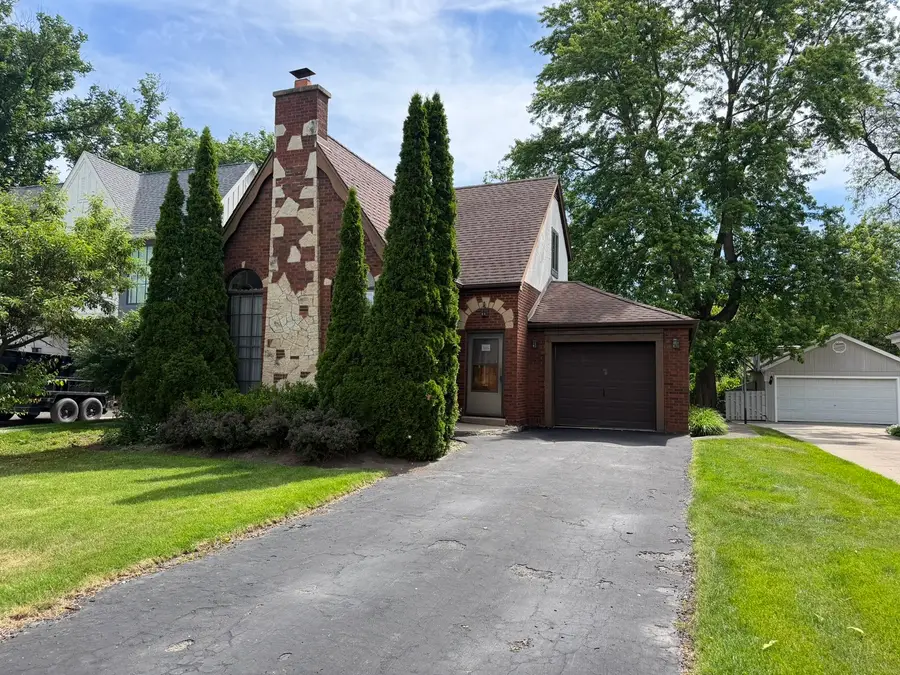 165 S Fairview Avenue, Elmhurst, IL 60126 - #2