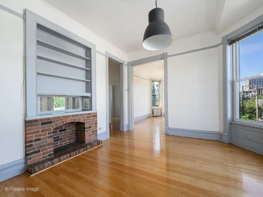 230 W Saint Paul Avenue, Chicago, IL 60614 - #3