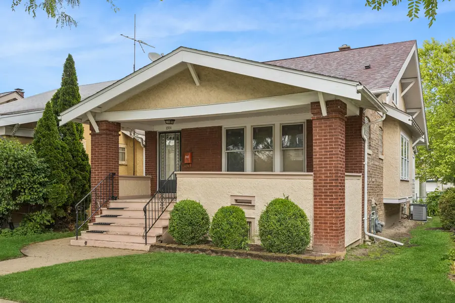 1004 Mapleton Avenue, Oak Park, IL 60302 - #2