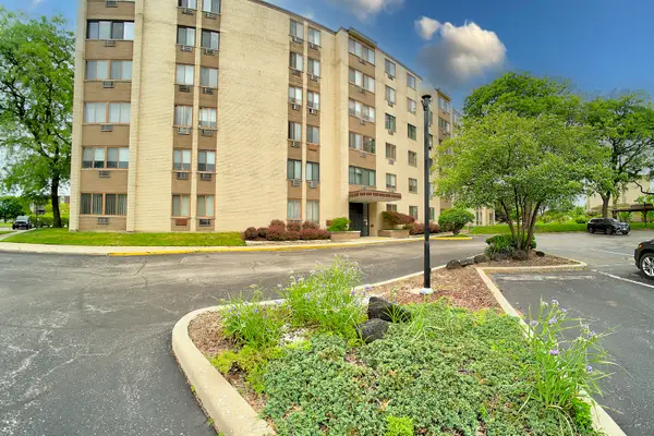 9740 S Pulaski Road #105, Oak Lawn, IL 60453