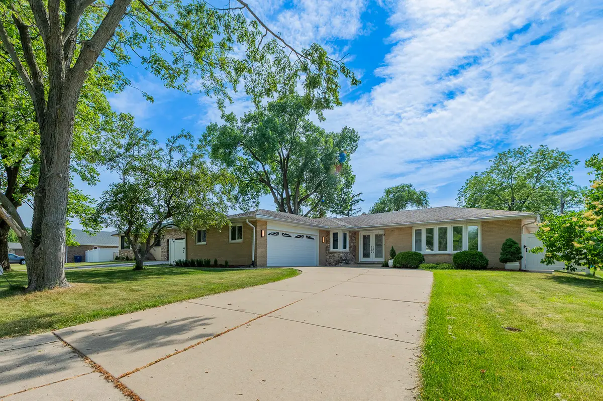 8736 S 80th Court, Hickory Hills, IL 60457 - #1