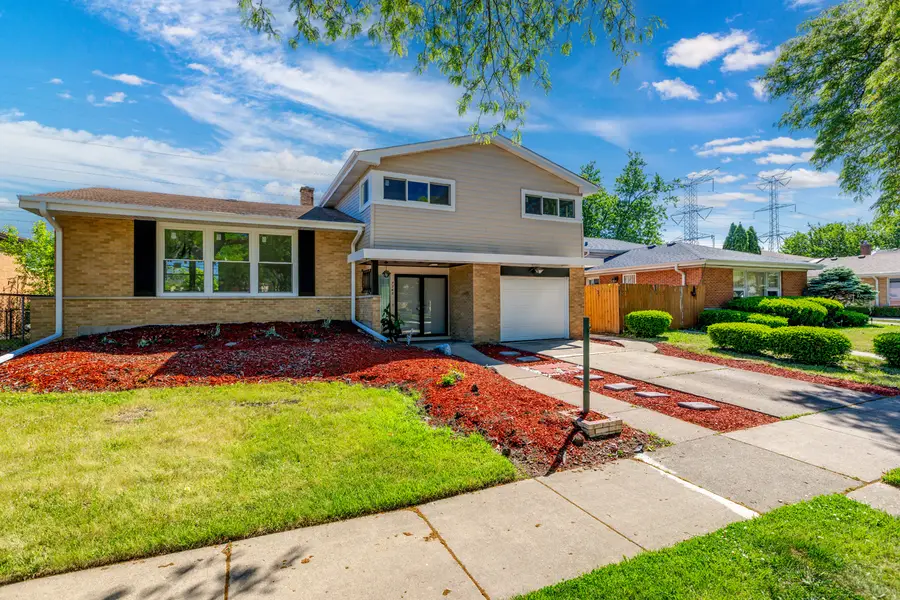 7745 Beckwith Road, Morton Grove, IL 60053 - #2