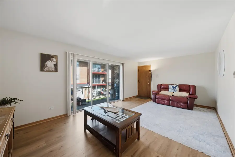 6436 W 64th Place #C2, Chicago, IL 60638 - #2