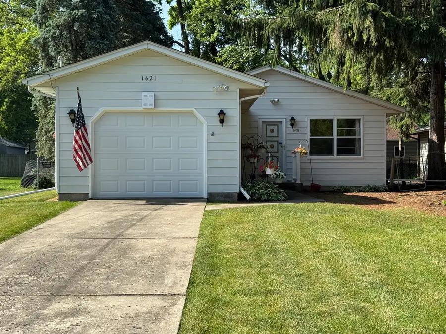 1421 Harlan Avenue, Elgin, IL 60123 - #2