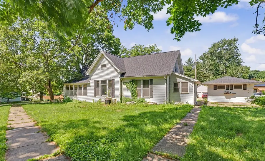307 S Lincoln Street, Mahomet, IL 61853 - #2