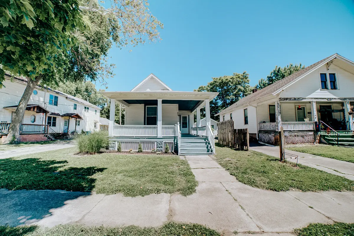 424 N 2nd Street, Watseka, IL 60970 - #1