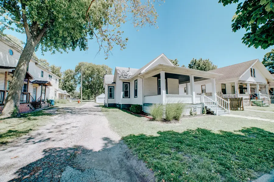424 N 2nd Street, Watseka, IL 60970 - #3