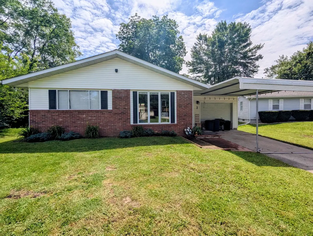 7 Wedgewood Court, Murphysboro, IL 62966 - #1