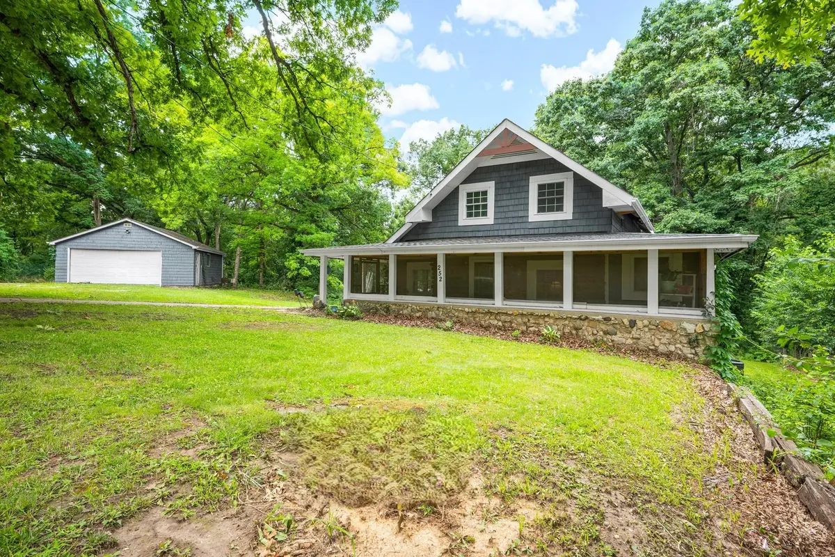 252 Sylvan Lane, Creve Coeur, IL 61610 - #1