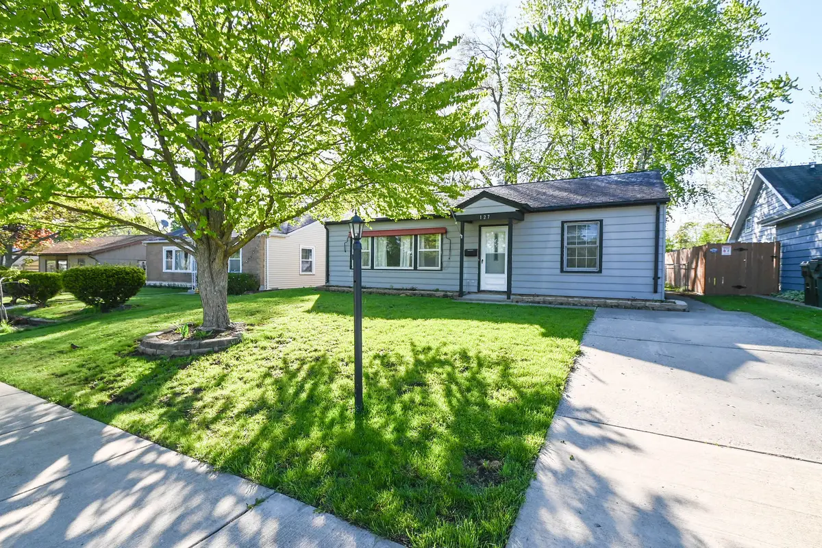 127 S Hawthorne Boulevard, Mundelein, IL 60060 - #1