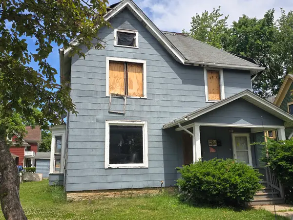411 Grant Place, Aurora, IL 60505