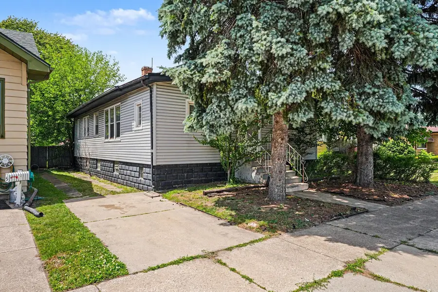 988 Wentworth Avenue, Calumet City, IL 60409 - #2