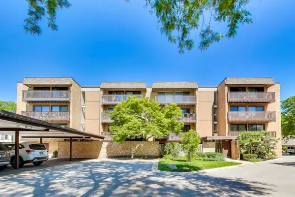 1845 Tanglewood Drive #3D, Glenview, IL 60025