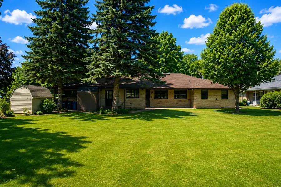 1206 5th Avenue, Sterling, IL 61081 - #3