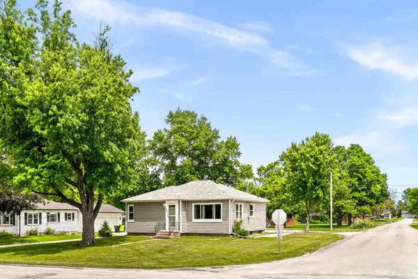 525 Grant Street, Chenoa, IL 61726