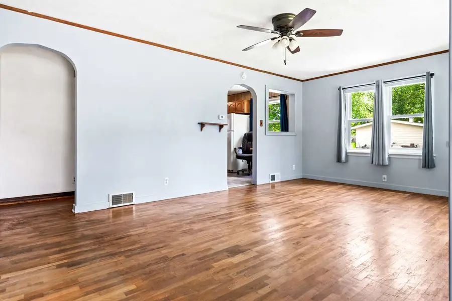 525 Grant Street, Chenoa, IL 61726 - #2