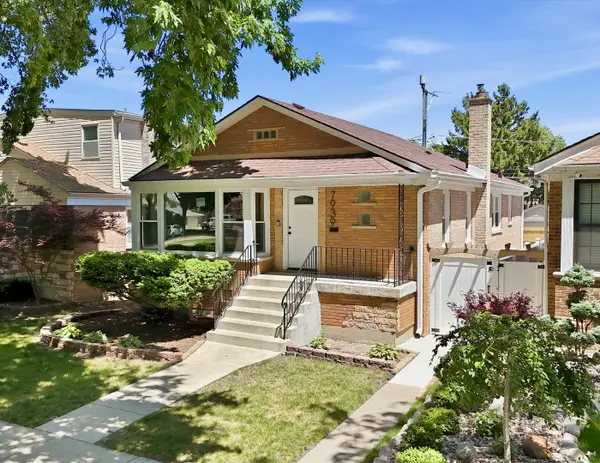 7939 S Saint Louis Avenue, Chicago, IL 60652