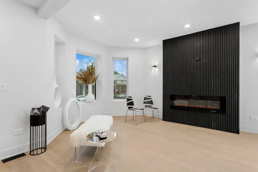 Address Withheld By Seller, Chicago, IL 60619 - #3