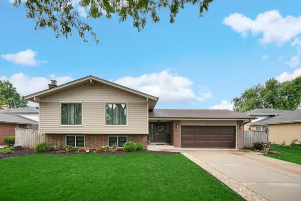 1629 Claremont Drive, Darien, IL 60561