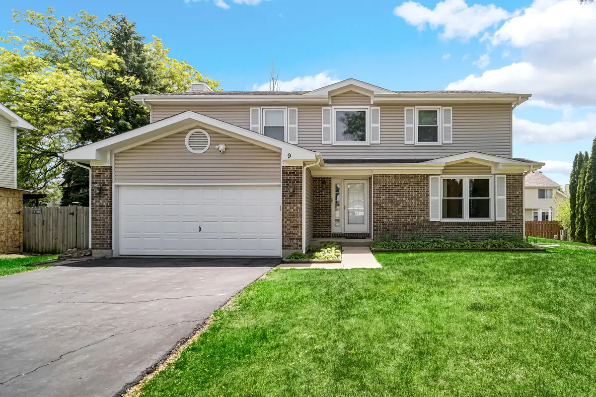 9 Redwood Court, Streamwood, IL 60107 - #1