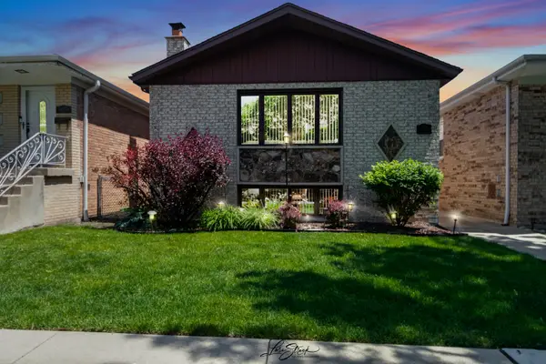 4563 N Merrimac Avenue, Chicago, IL 60630