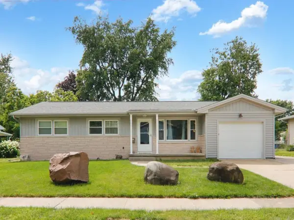 903 Mayflower Avenue, Bloomington, IL 61701