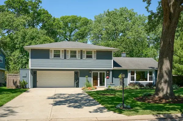 1706 Magnolia Street, Glenview, IL 60025