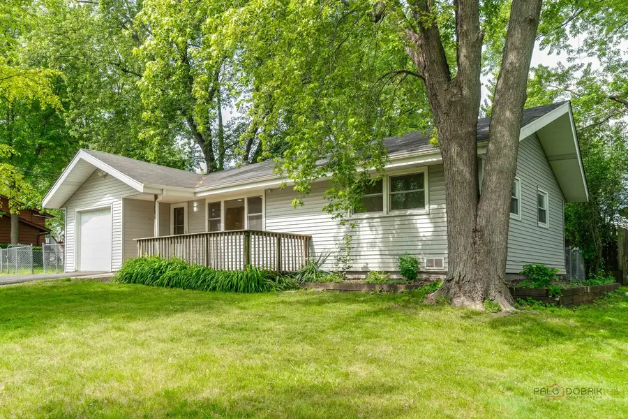 200 S Beck Road, Lindenhurst, IL 60046 - #2