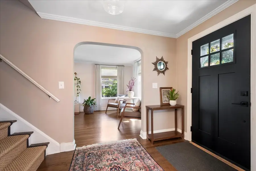 2433 Hastings Avenue, Evanston, IL 60201 - #2