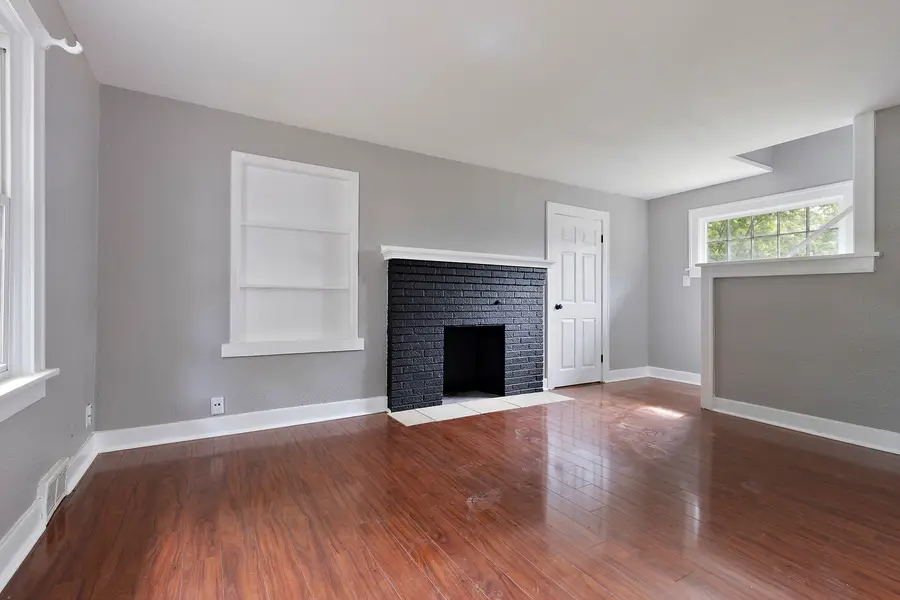1322 Garrison Avenue, Rockford, IL 61103 - #3
