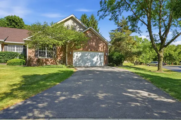 690 Littleton Trail #18-6, Elgin, IL 60120