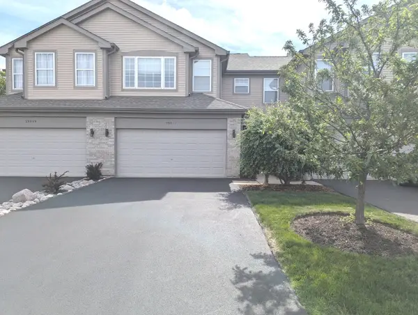 39811 N Long Drive #2, Antioch, IL 60002