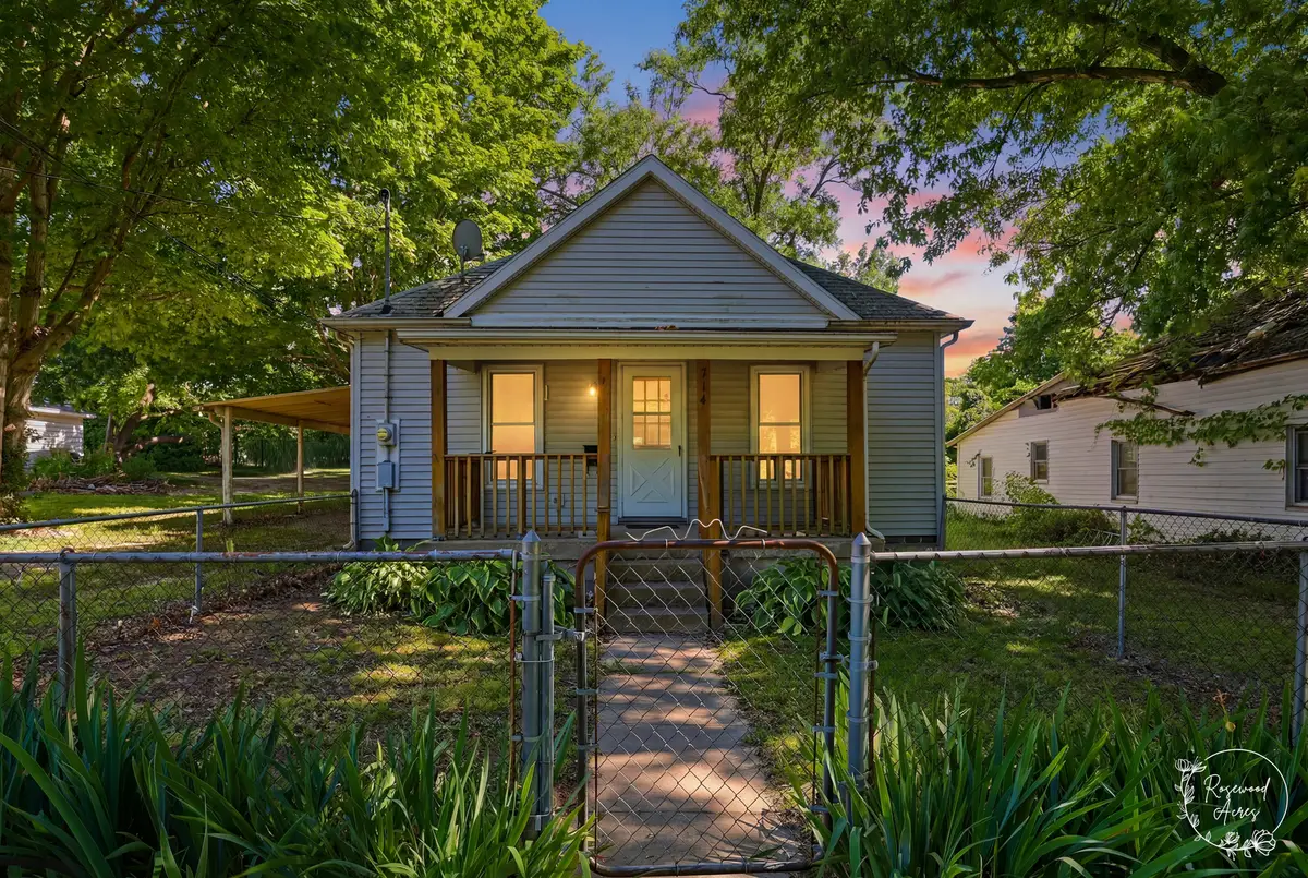714 W South 9th Street, Shelbyville, IL 62565 - #1
