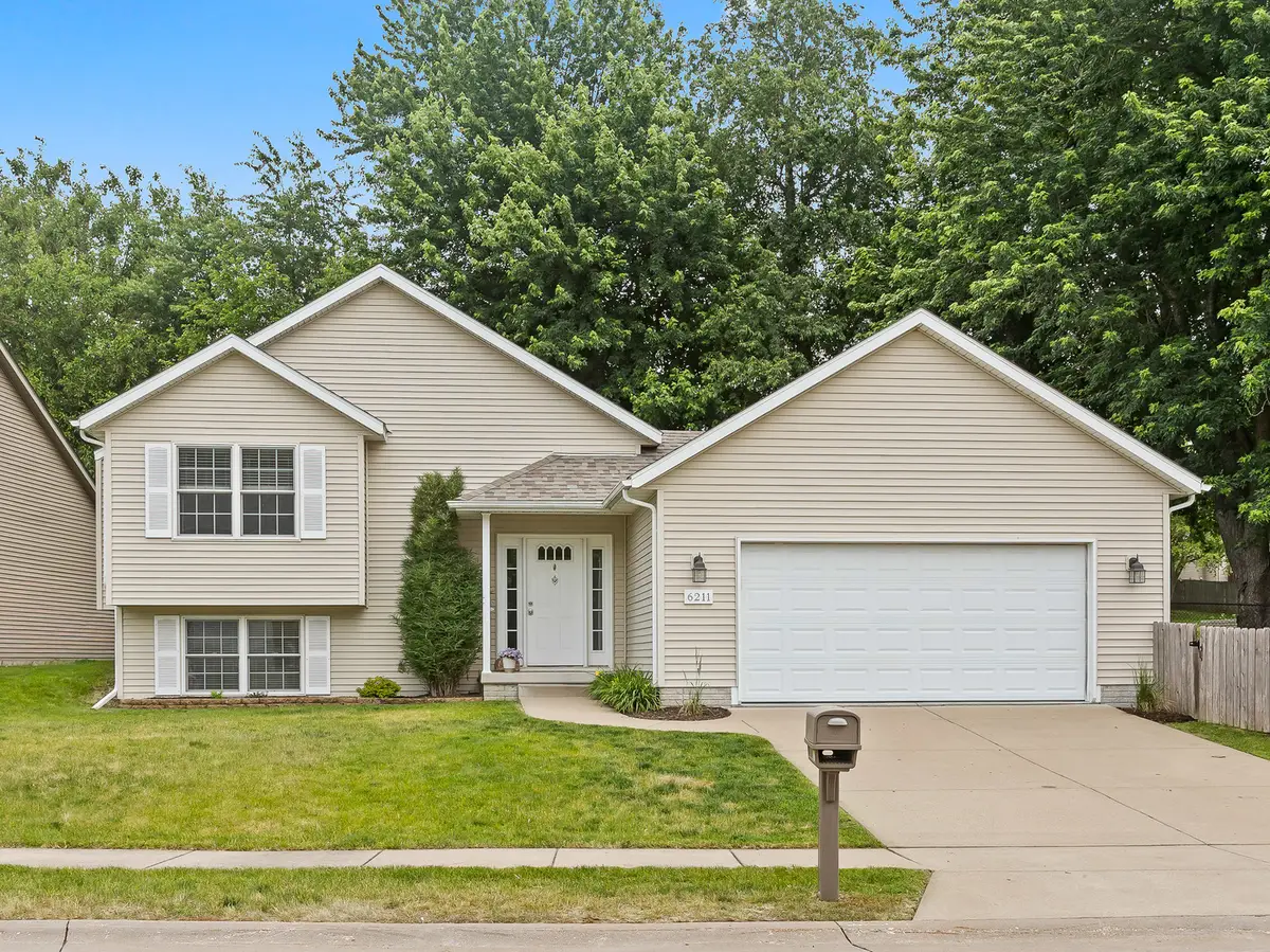 6211 N Clark Street, Davenport, IA 52806 - #1