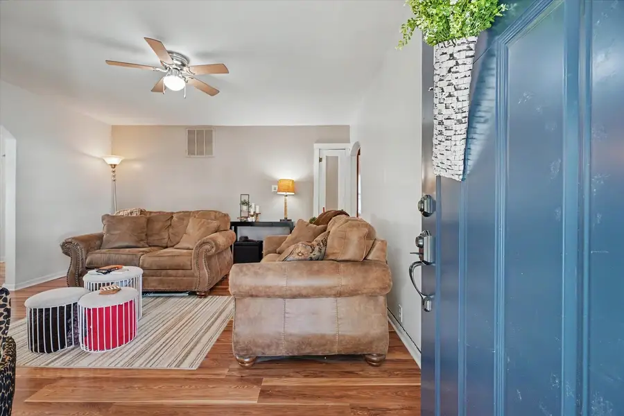 219 E 4th Street, Gibson City, IL 60936 - #3