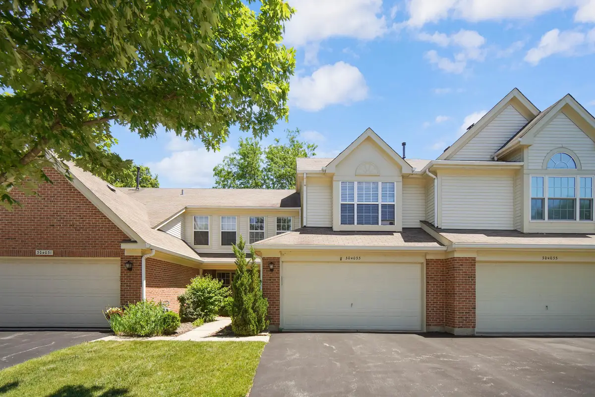 30W033 Princeton Court #30W033, Warrenville, IL 60555 - #1