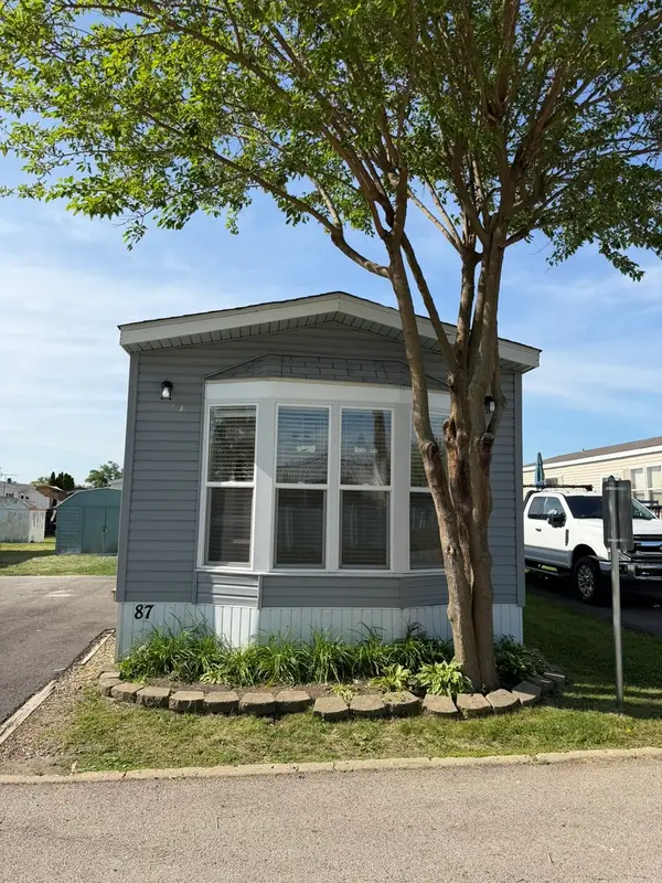 87 12th Avenue, Bartlett, IL 60103