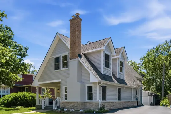 941 Greenwood Avenue, Deerfield, IL 60015
