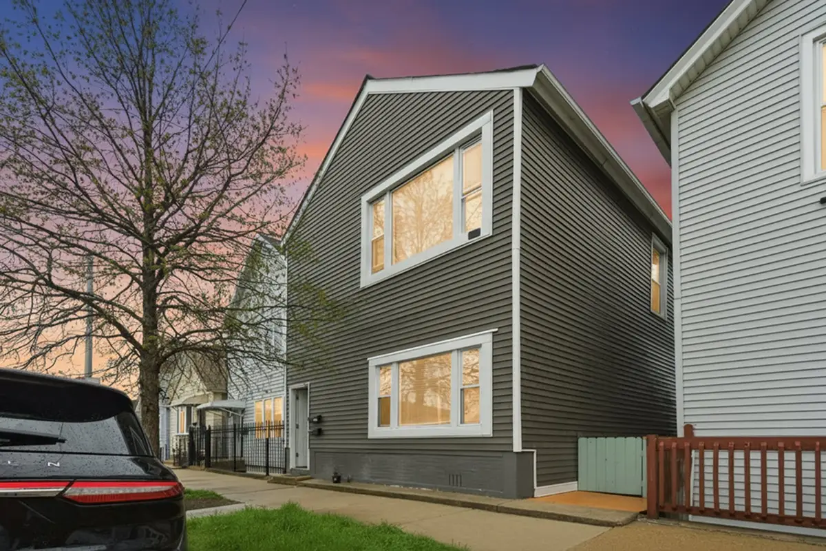 2643 S Hillock Avenue, Chicago, IL 60608 - #1