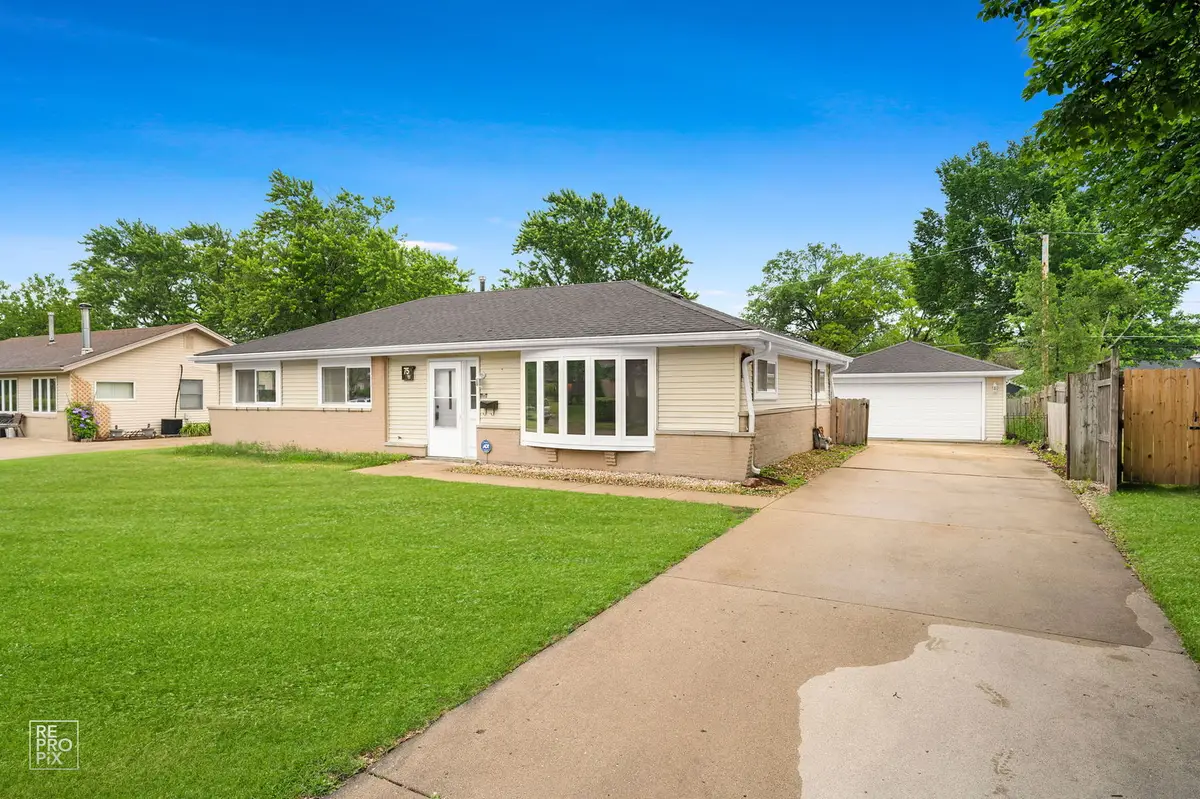 75 Kingman Lane, Hoffman Estates, IL 60169 - #1