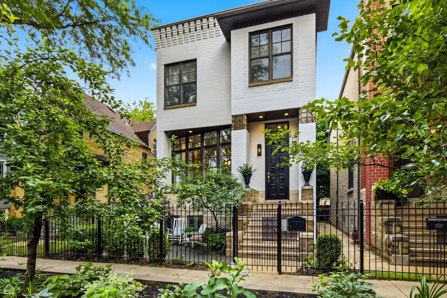 1310 W Roscoe Street, Chicago, IL 60657 - #2