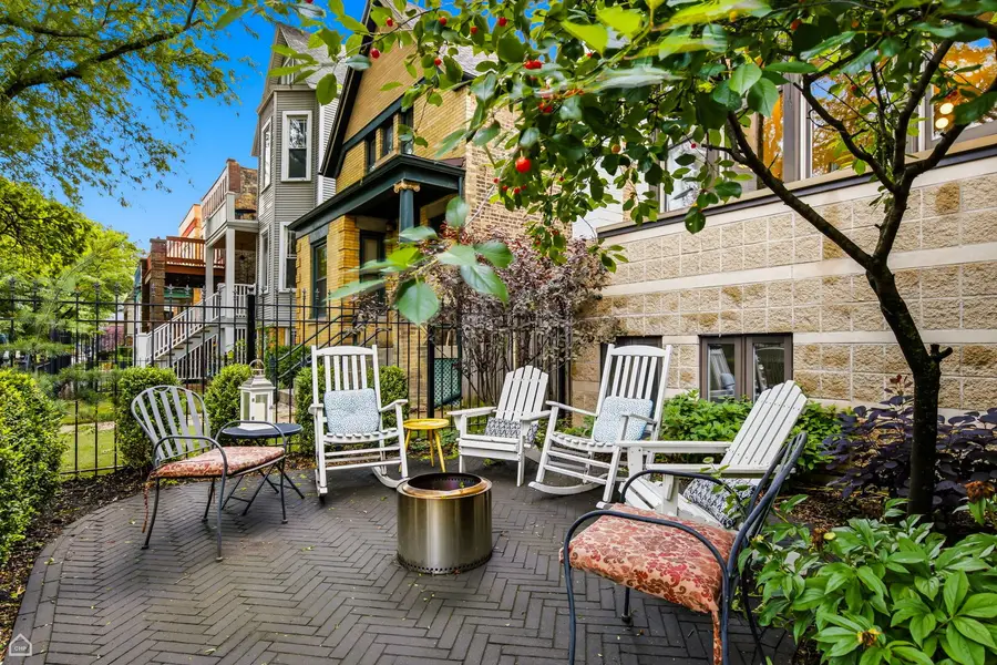 1310 W Roscoe Street, Chicago, IL 60657 - #3
