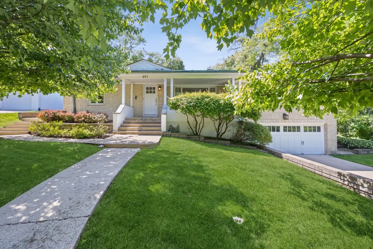 671 Revere Road, Glen Ellyn, IL 60137 - #1