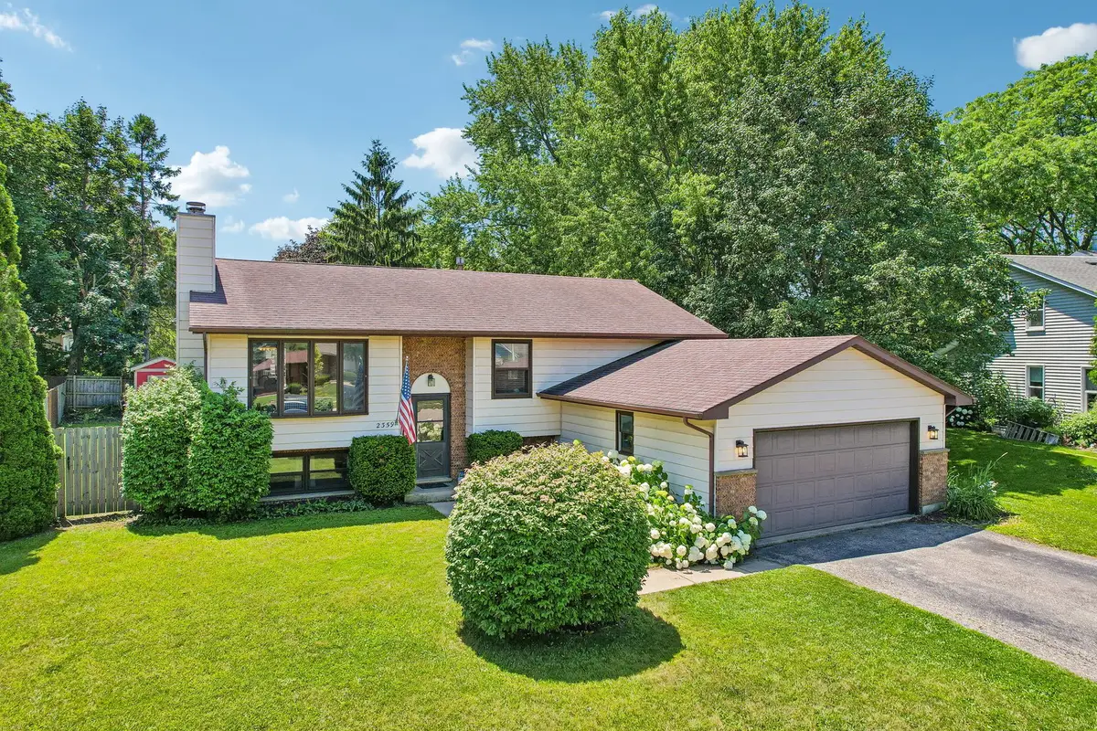 2359 High Point Drive, Lindenhurst, IL 60046 - #1