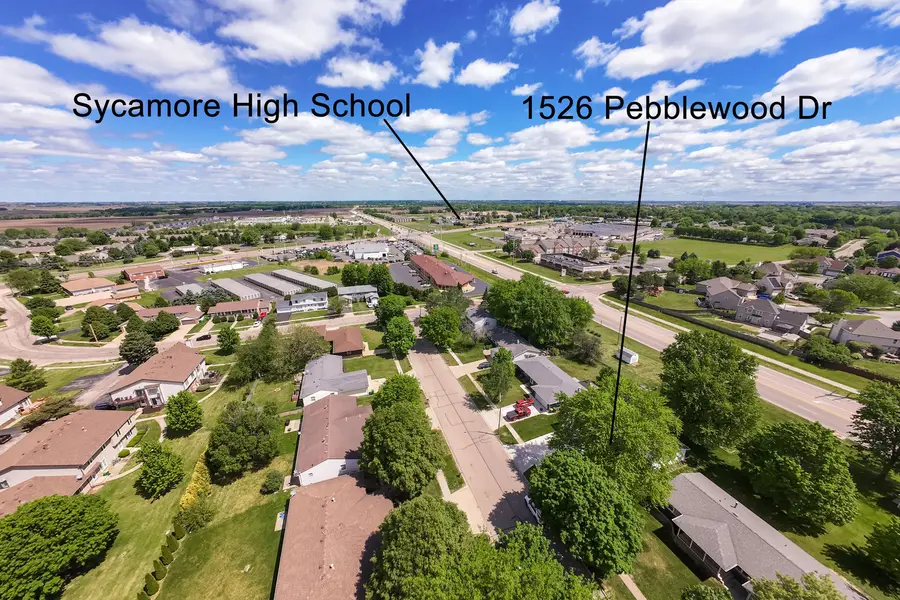 1526 Pebblewood Drive, Sycamore, IL 60178 - #3