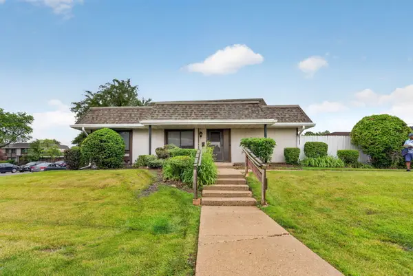 1289 Court E Court, Hanover Park, IL 60133