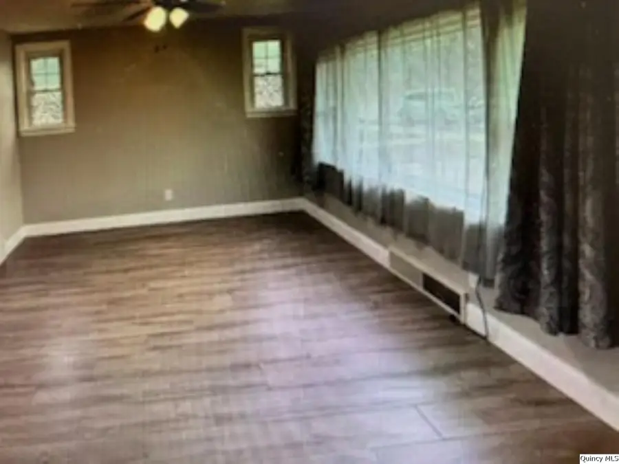 808 S 18th, Quincy, IL 62301 - #3